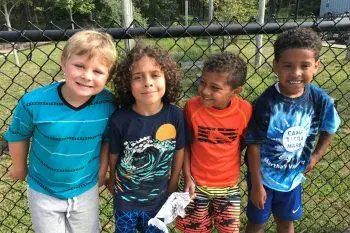 4-buds-looking-to-the-side